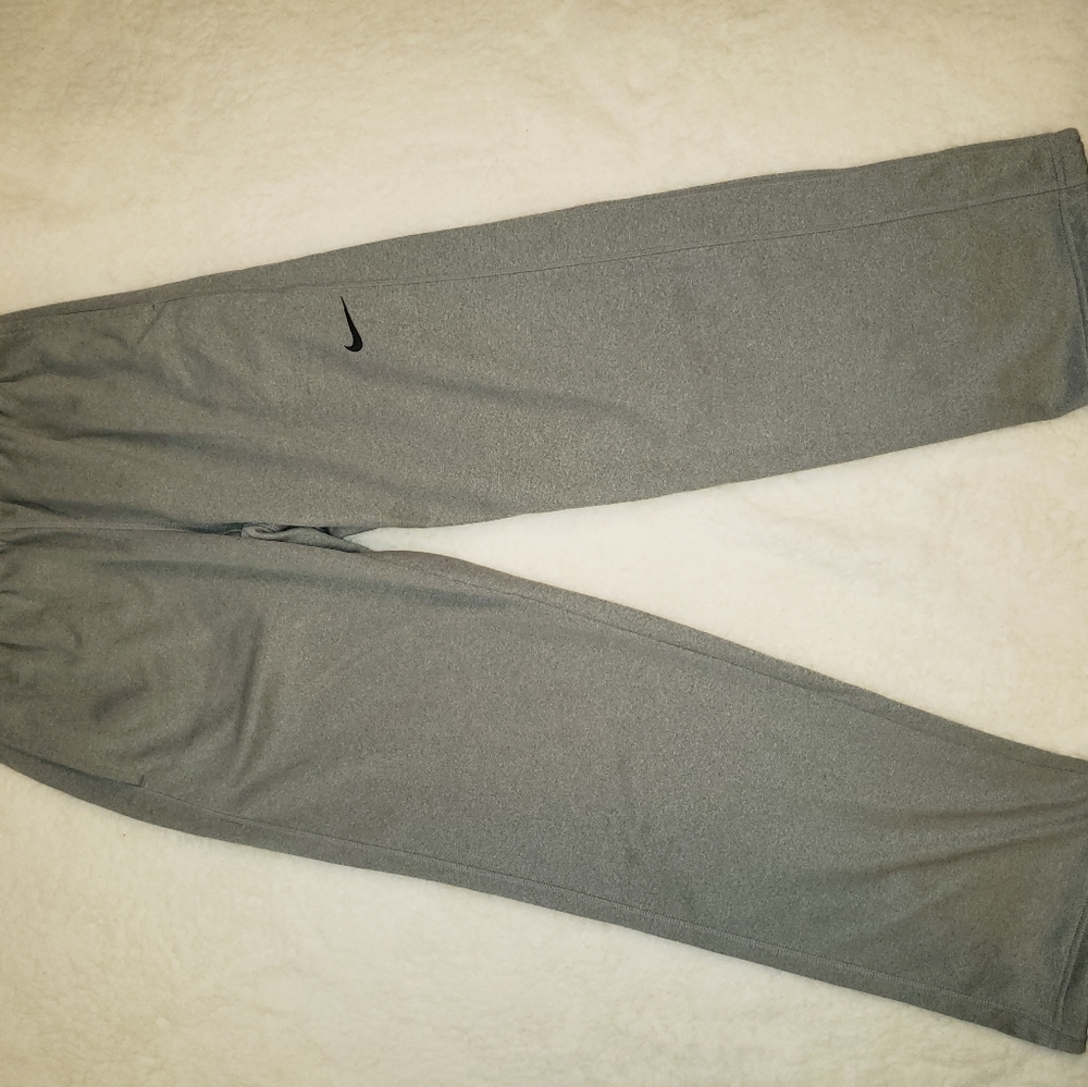 Nike Therma-Fit Sweatpants